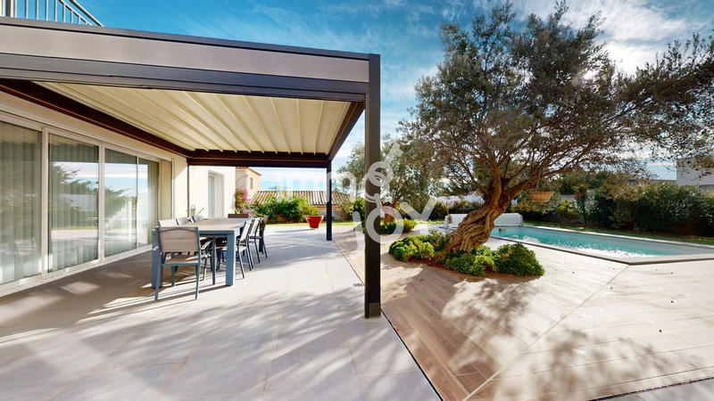 Maison - 183 m² - 5 pièces