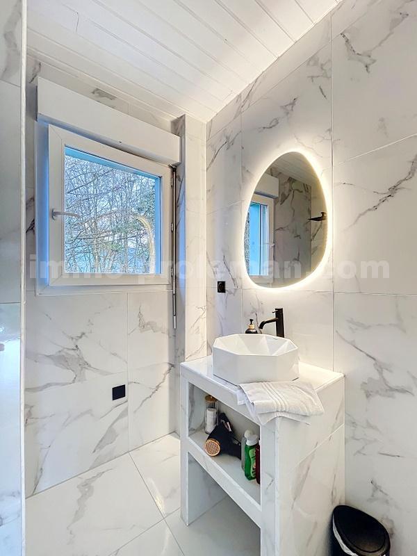 Maison - 184 m² - 7 pièces