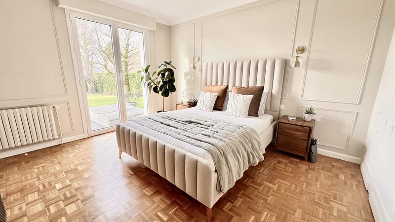 Maison - 212 m² - 8 pièces