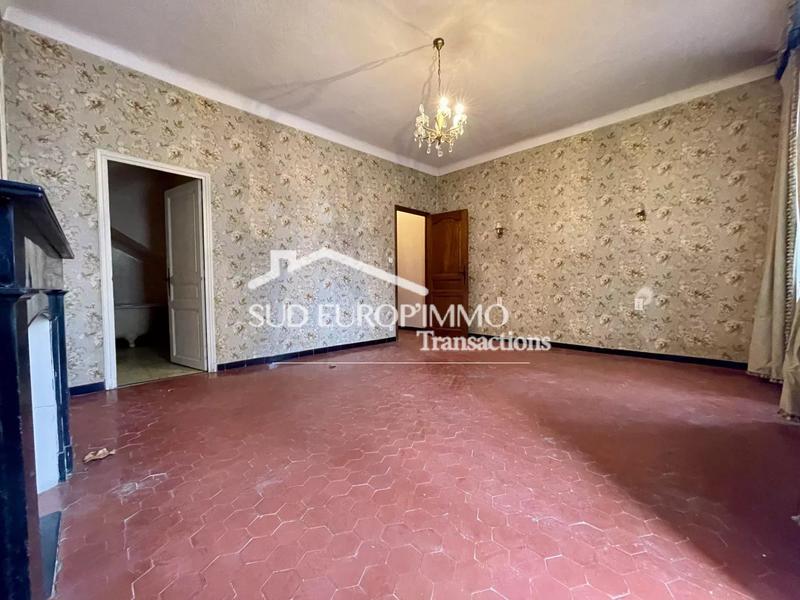 Maison - 165 m² - 6 pièces