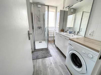 Chambre - 60 m² - 1 pièce