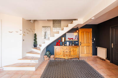 Maison - 227 m² - 7 pièces