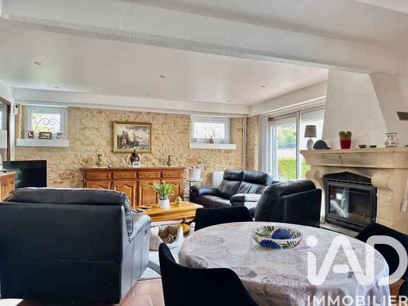 Maison - 215 m² - 8 pièces