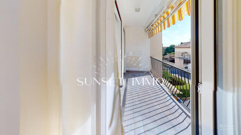 Appartement - 77 m² - 4 pièces