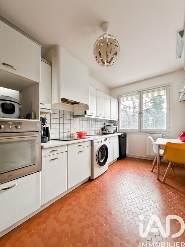 Appartement - 100 m² - 4 pièces