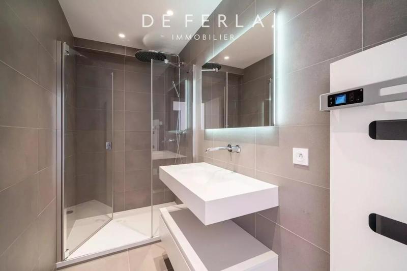 Duplex - 189 m² - 7 pièces