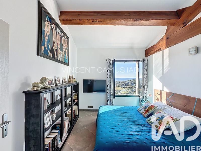 Maison - 270 m² - 7 pièces