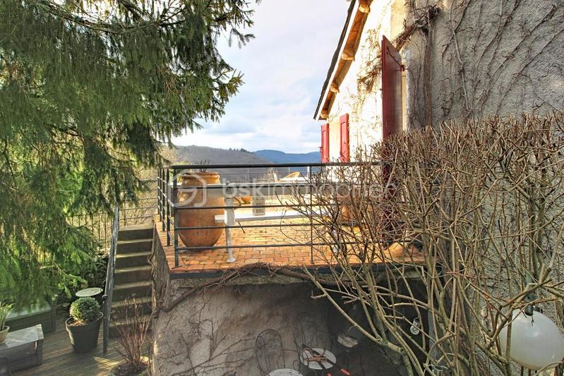 Corps de ferme - 150 m² - 10 pièces