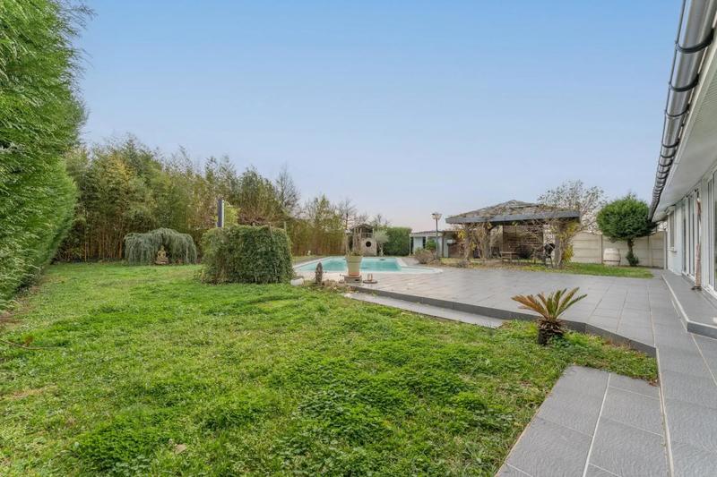 Villa - 162 m² - 7 pièces