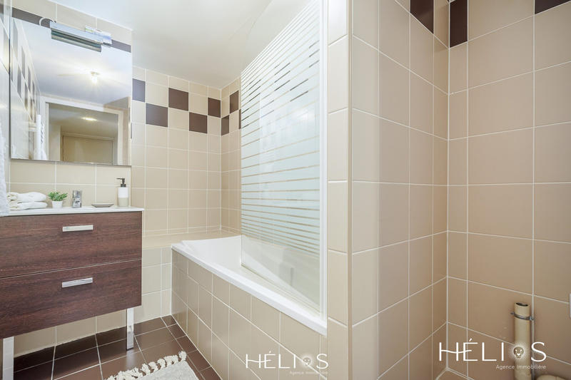 Appartement - 83 m² - 4 pièces