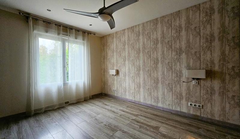 Pavillon - 177 m² - 7 pièces