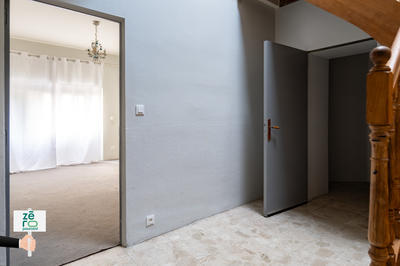 Maison - 181 m² - 6 pièces