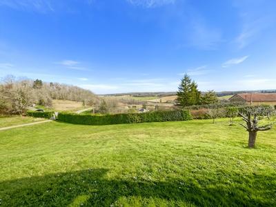 Maison - 187 m² - 7 pièces