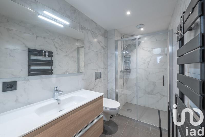 Appartement - 165 m² - 6 pièces