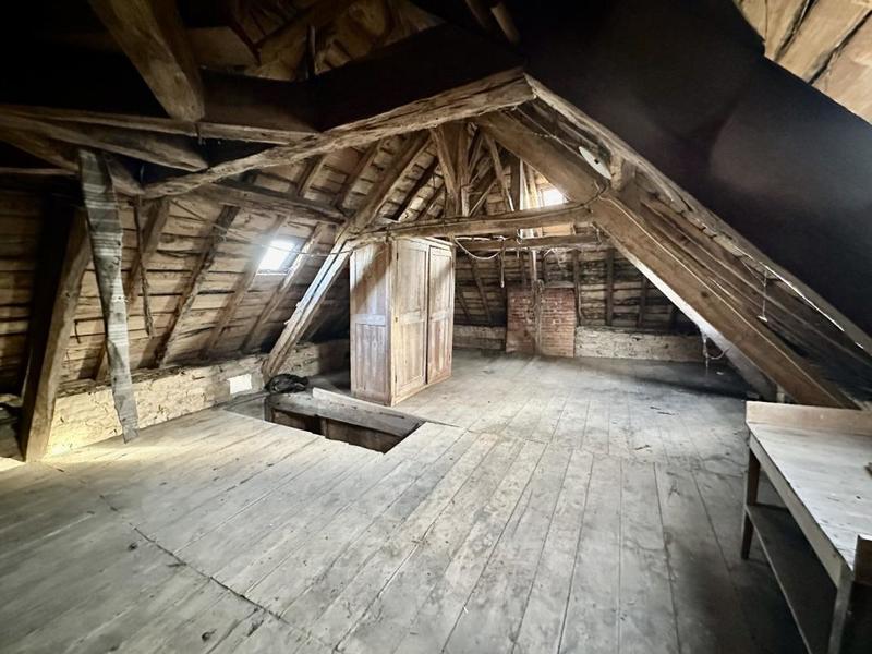 Maison - 224 m² - 13 pièces