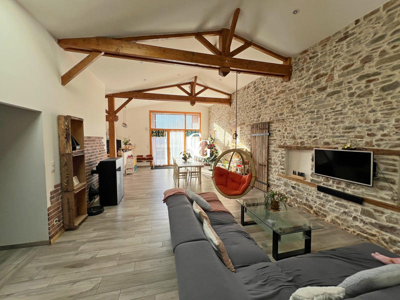 Maison - 145 m² - 5 pièces