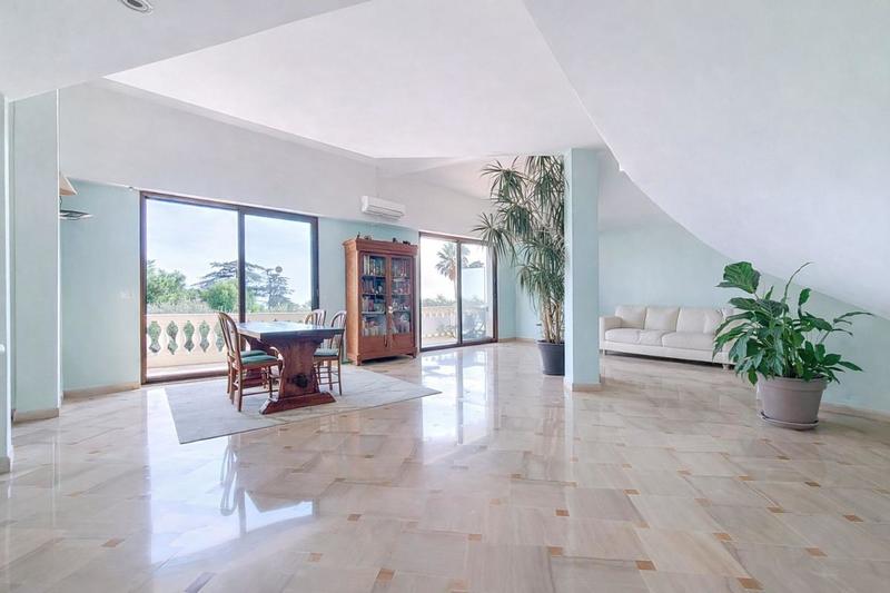 Duplex - 145 m² - 4 pièces