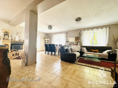 Villa - 167 m² - 6 pièces