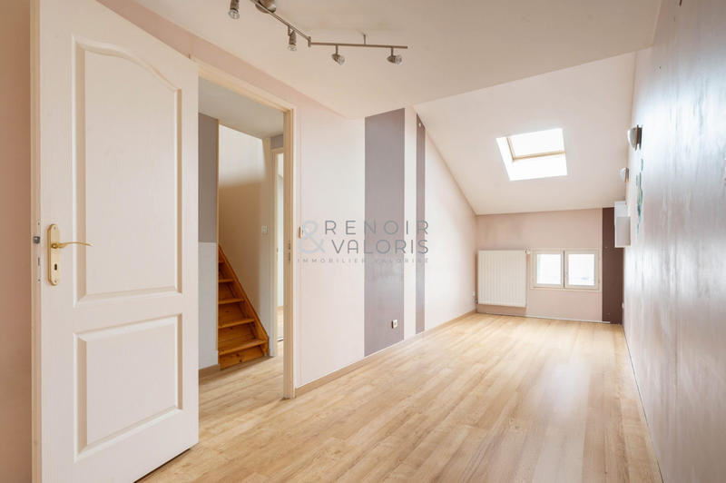 Appartement - 109 m² - 6 pièces