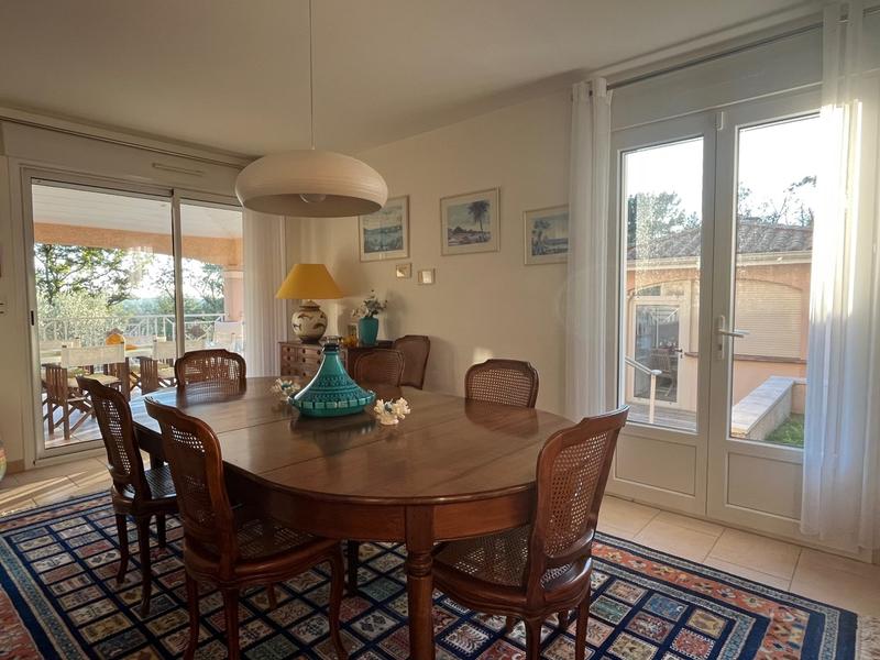 Maison contemporaine - 267 m² - 10 pièces