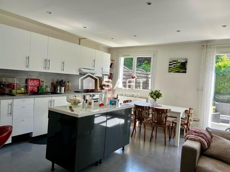 Maison - 115 m² - 6 pièces