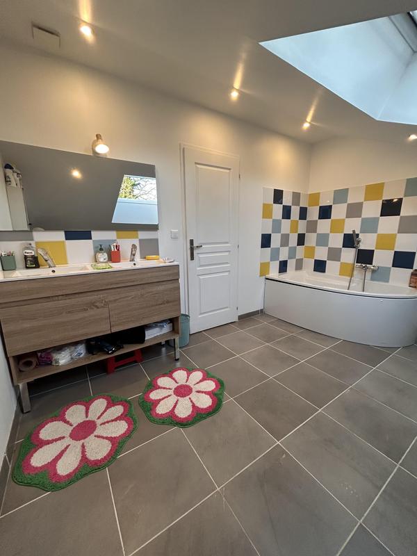 Maison - 140 m² - 5 pièces