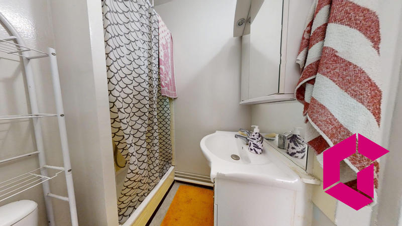 Appartement - 96 m² - 5 pièces