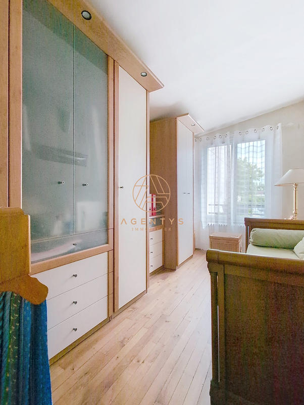 Maison - 153 m² - 7 pièces