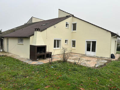 Maison - 104 m² - 5 pièces