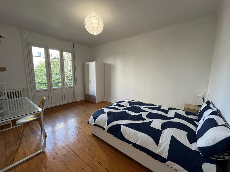 Appartement - 120 m² - 5 pièces