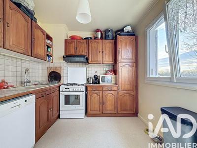 Maison - 94 m² - 5 pièces