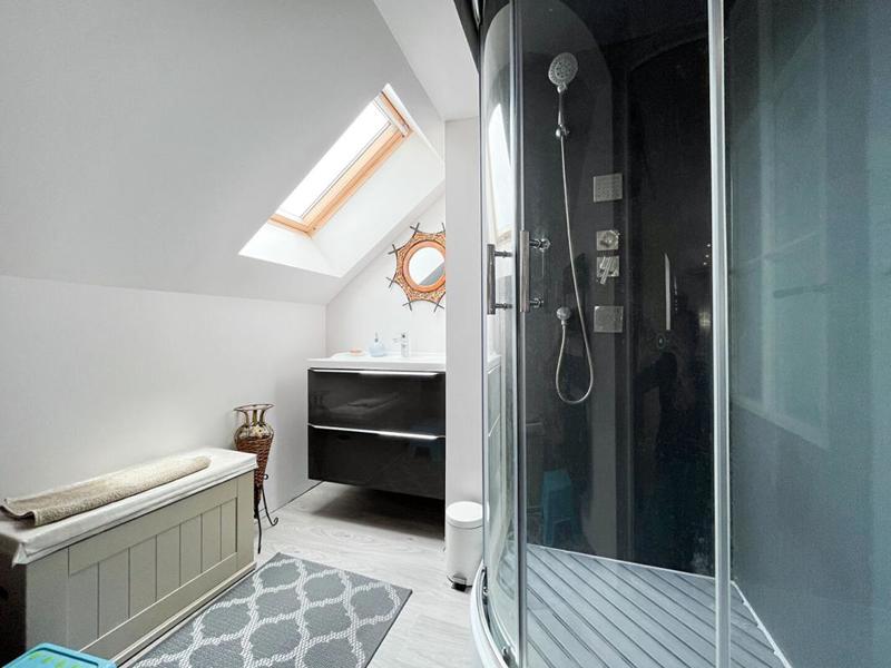 Maison - 191 m² - 8 pièces