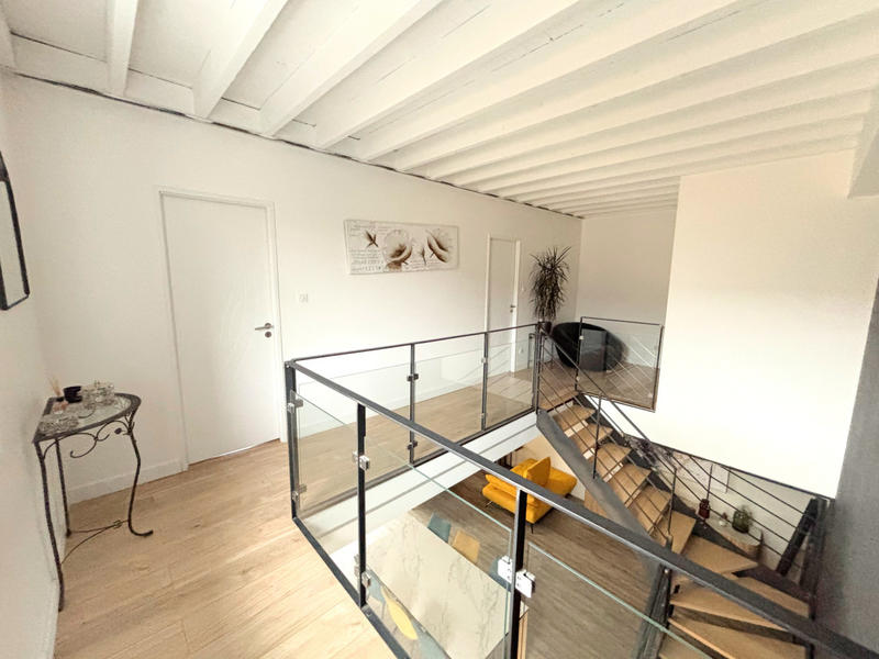 Maison - 207 m² - 7 pièces