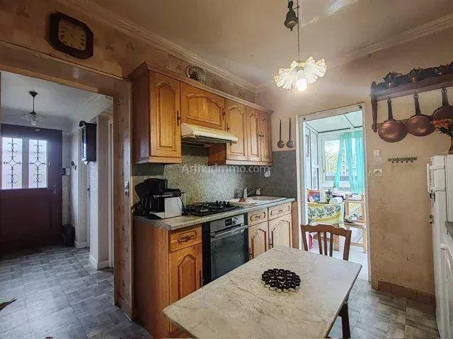 Maison - 101 m² - 6 pièces