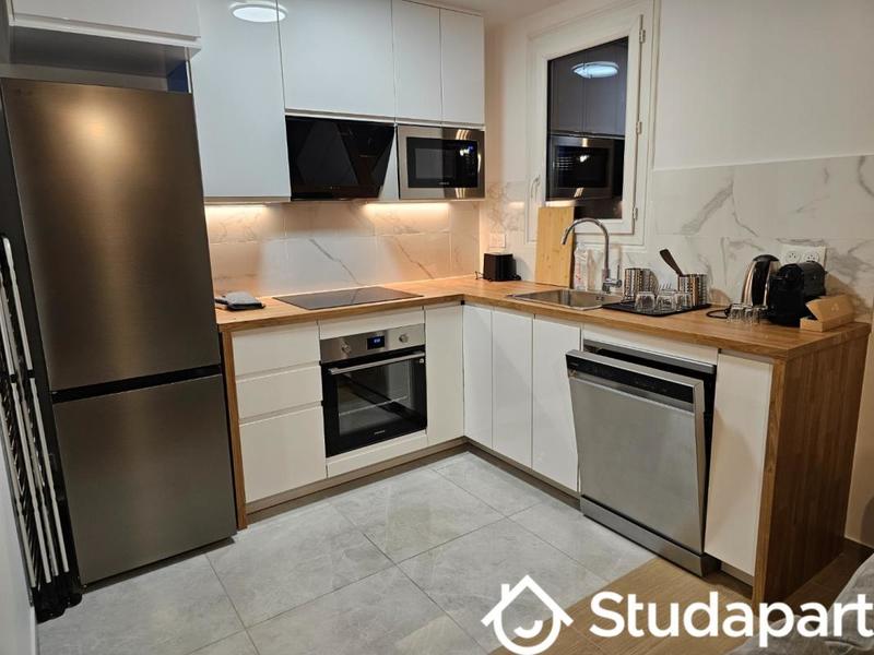 Chambre - 11 m² - 1 pièce