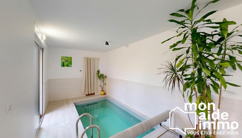 Maison - 180 m² - 7 pièces