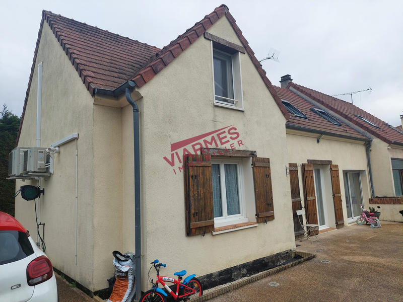 Maison traditionnelle - 110 m² - 6 pièces