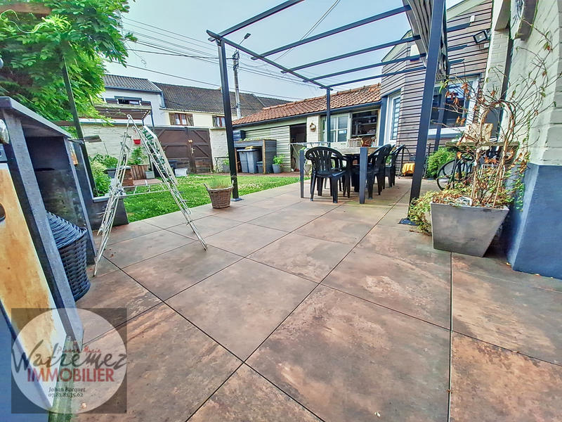 Maison - 185 m² - 7 pièces