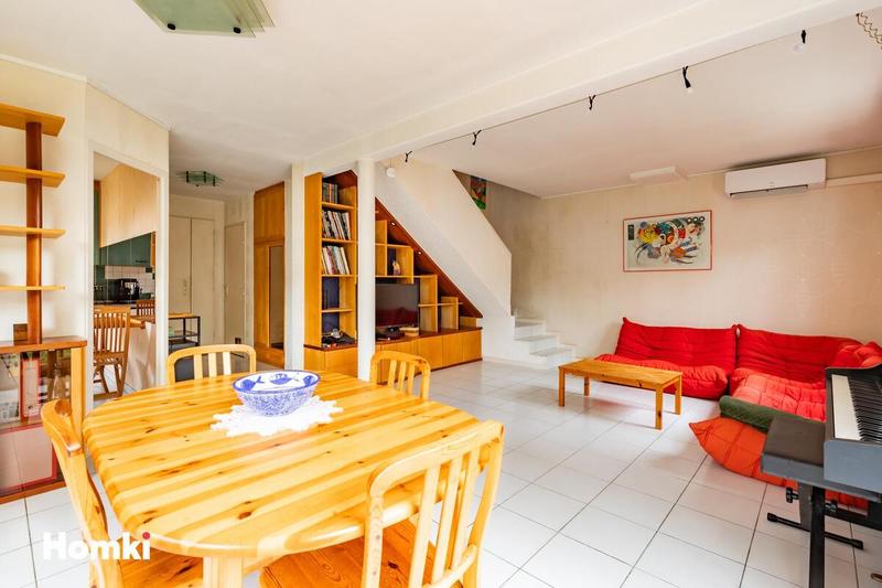 Maison - 98 m² - 5 pièces