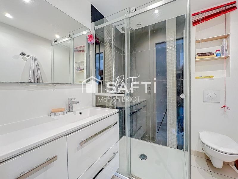 Maison - 104 m² - 5 pièces