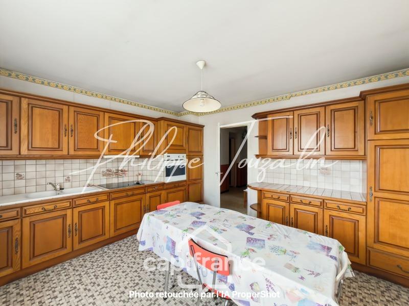 Maison - 93 m² - 4 pièces