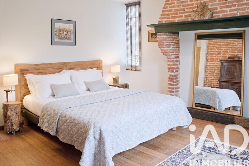 Maison de campagne - 250 m² - 7 pièces