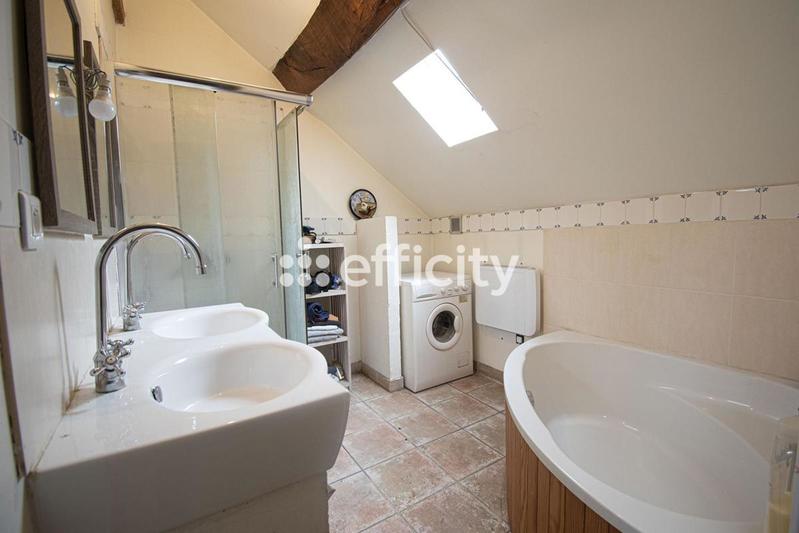 Maison - 175 m² - 7 pièces