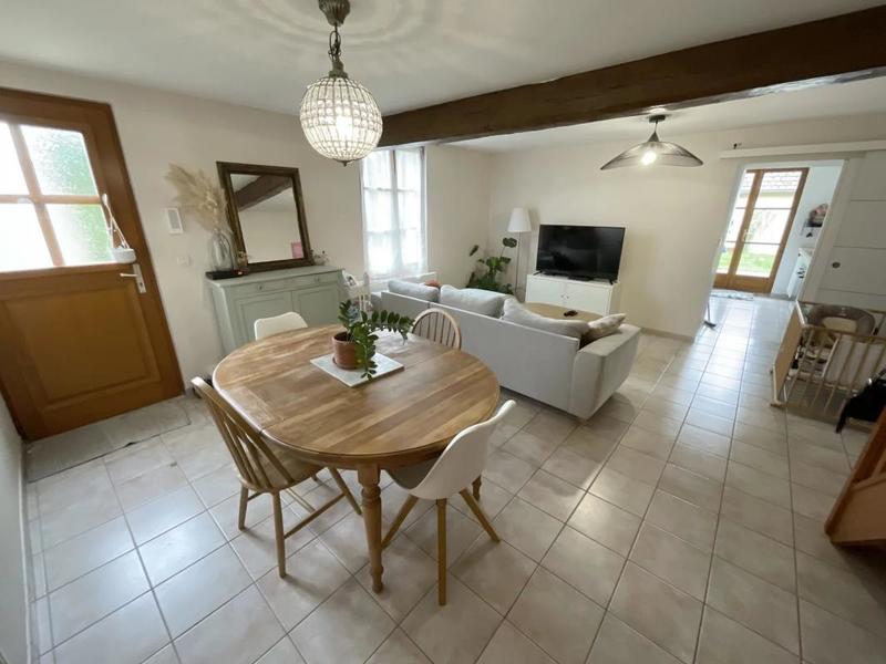 Maison - 102 m² - 6 pièces