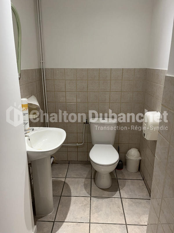 Local commercial - 60 m² - 2 pièces