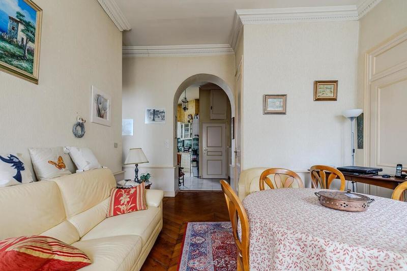 Appartement - 82 m² - 3 pièces