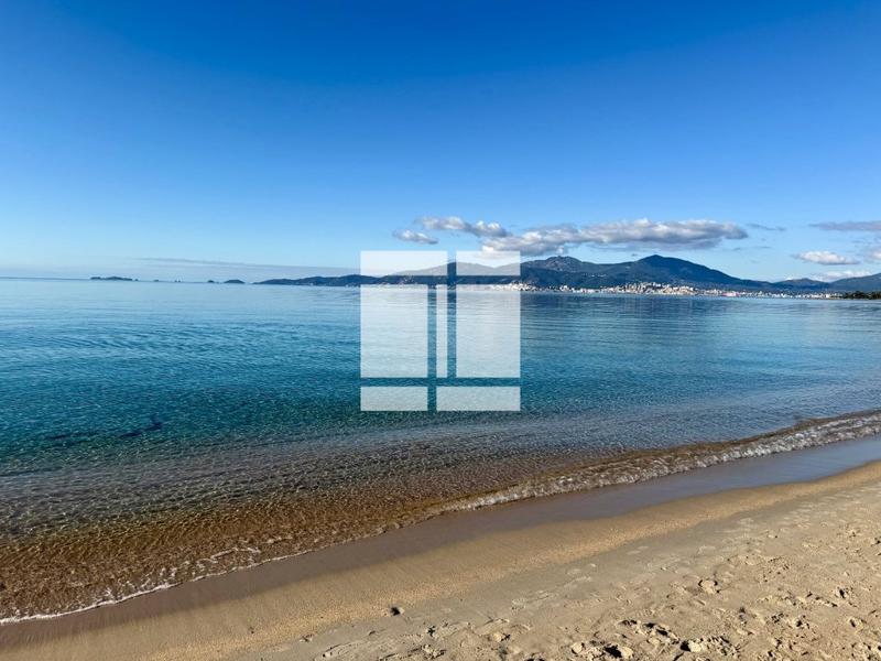 Maison - 62 m² - 4 pièces