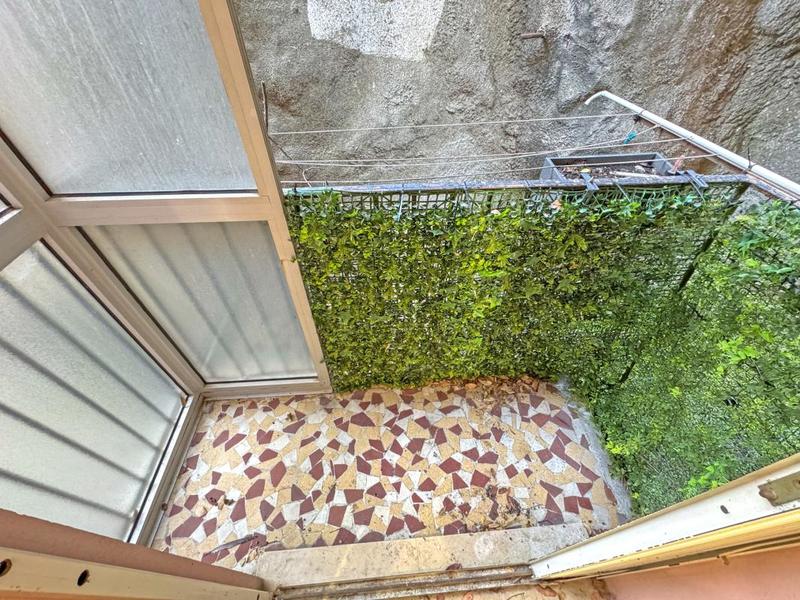 Appartement - 90 m² - 3 pièces