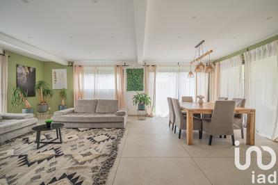 Maison - 184 m² - 7 pièces