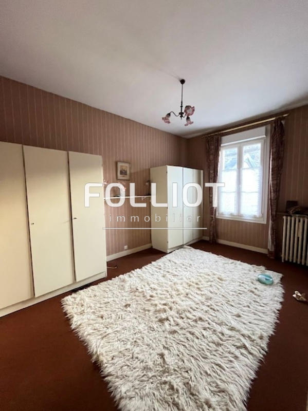 Maison - 225 m² - 6 pièces